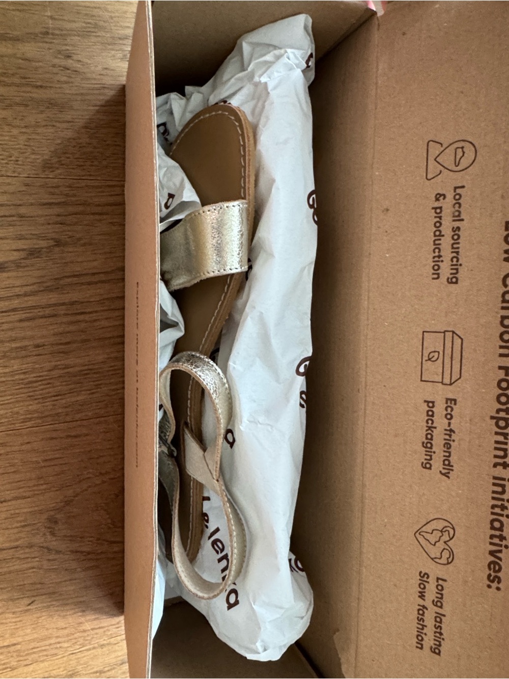 Be Lenka Grace Sandals in Gold - brand new Size EU 40 - Picture 5 of 6